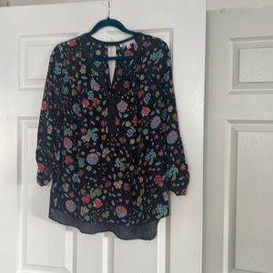 DR2 size L floral and polka dot shirt